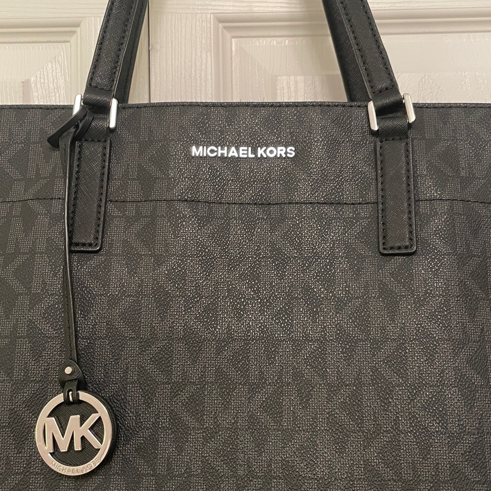 Michael KORS Tote Shoulder Bag from JET SET Collection Excellent Collection - Picture 4 of 17